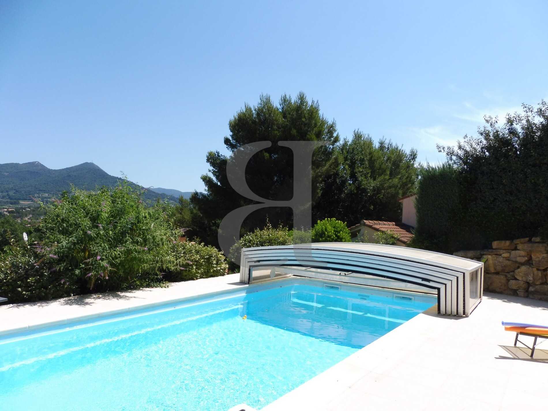 Hus i Vaison-la-Romaine, Provence-Alpes-Cote d'Azur 12323013