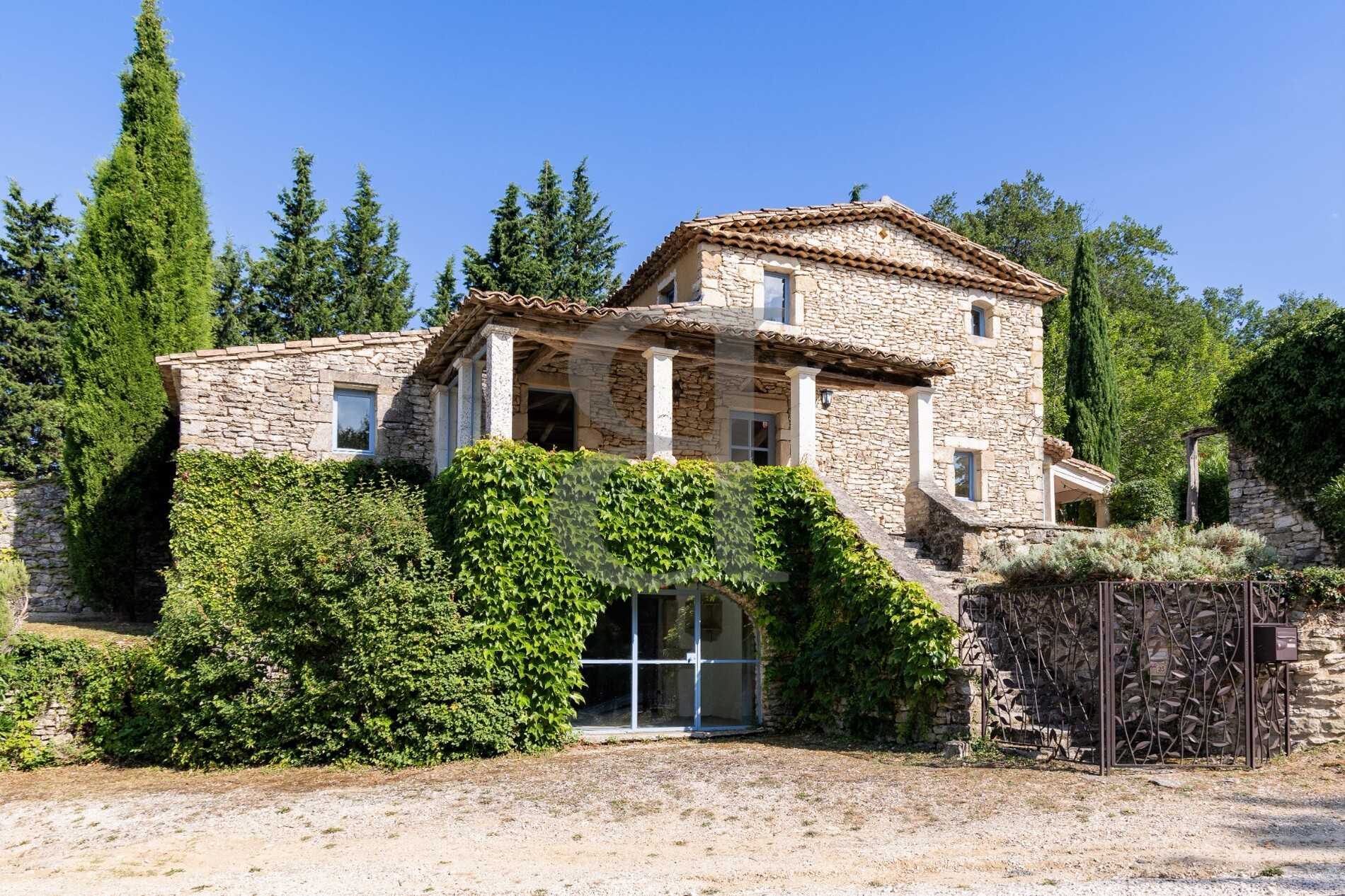 Будинок в Vaison-la-Romaine, Provence-Alpes-Côte d'Azur 12323017