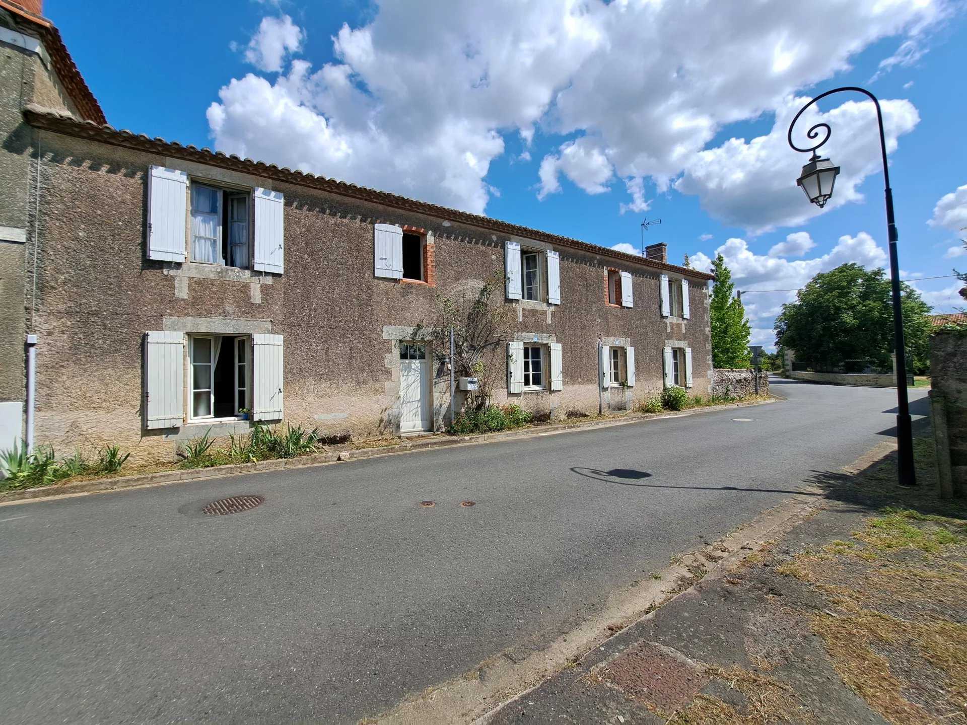 मकान में Millac, Nouvelle-Aquitaine 12323022