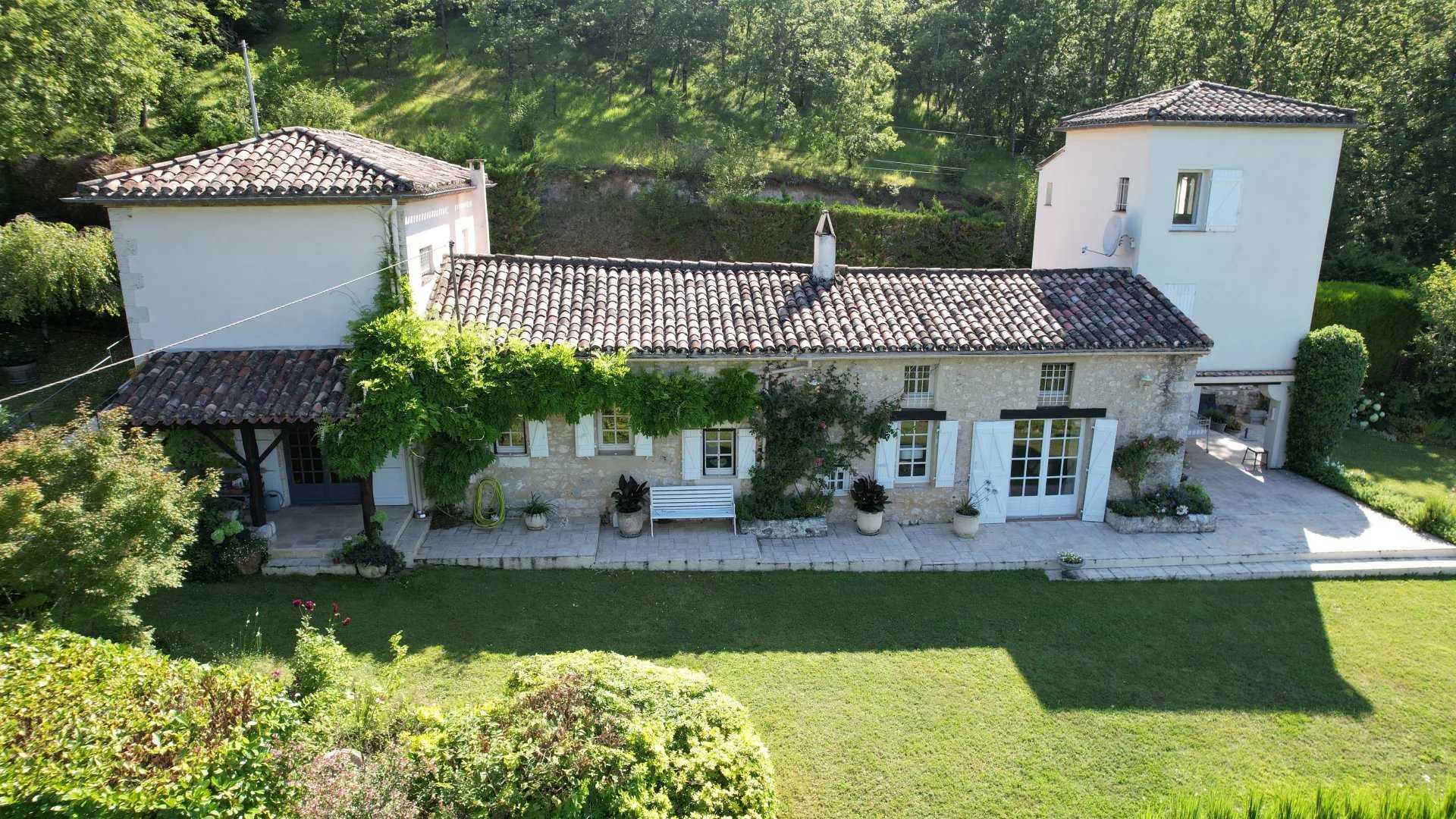 casa en Montaigu-de-Quercy, Occitania 12323027
