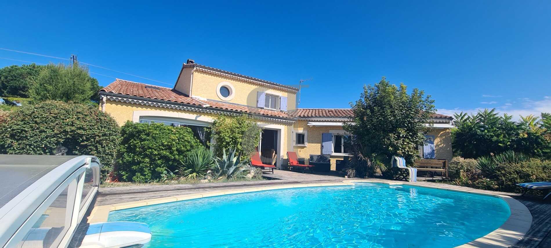 House in Valreas, Provence-Alpes-Cote d'Azur 12323079