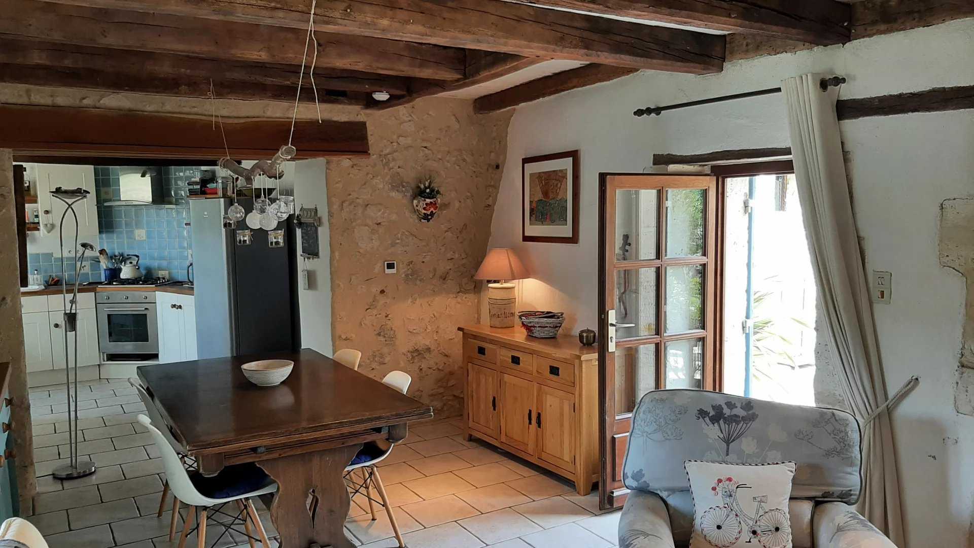 Huis in Champagne-et-Fontaine, Nouvelle-Aquitaine 12323169
