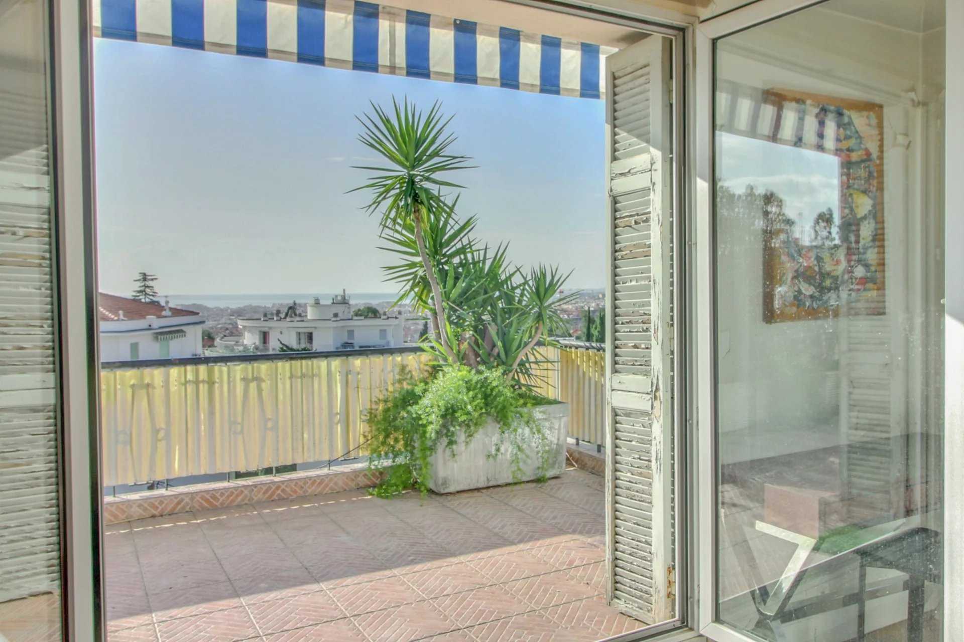 公寓 在 Nice, Provence-Alpes-Côte d'Azur 12323176