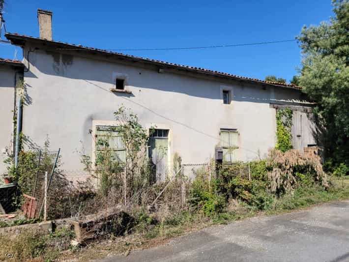 σπίτι σε Sauze-Vaussais, Nouvelle-Aquitaine 12323215