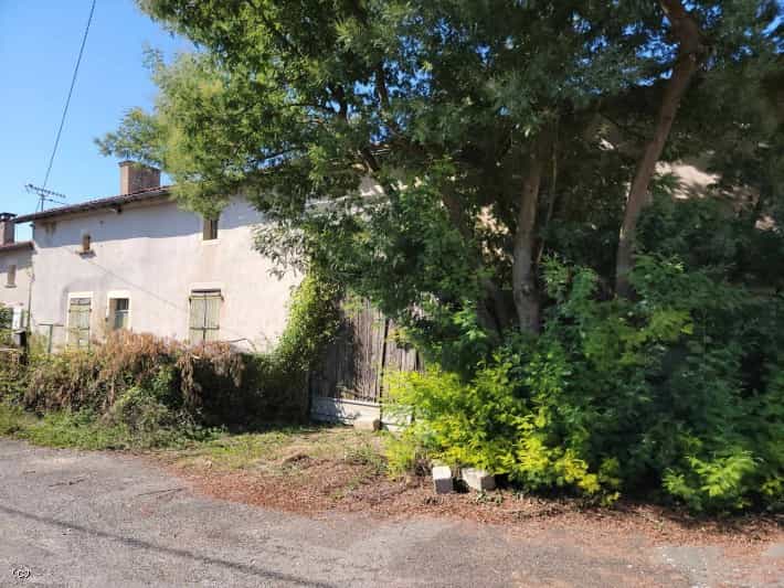 σπίτι σε Sauze-Vaussais, Nouvelle-Aquitaine 12323215