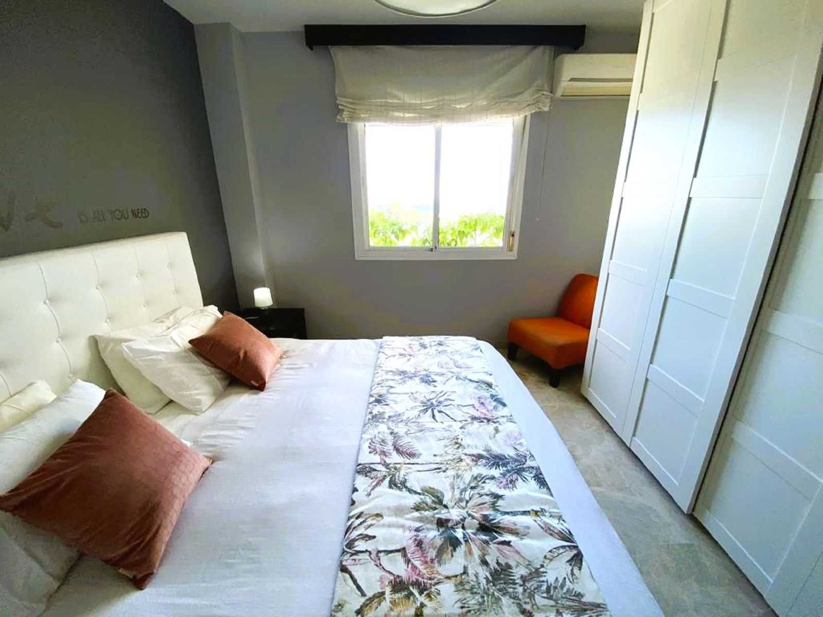公寓 在 Cortes de la Frontera, Andalucía 12323355