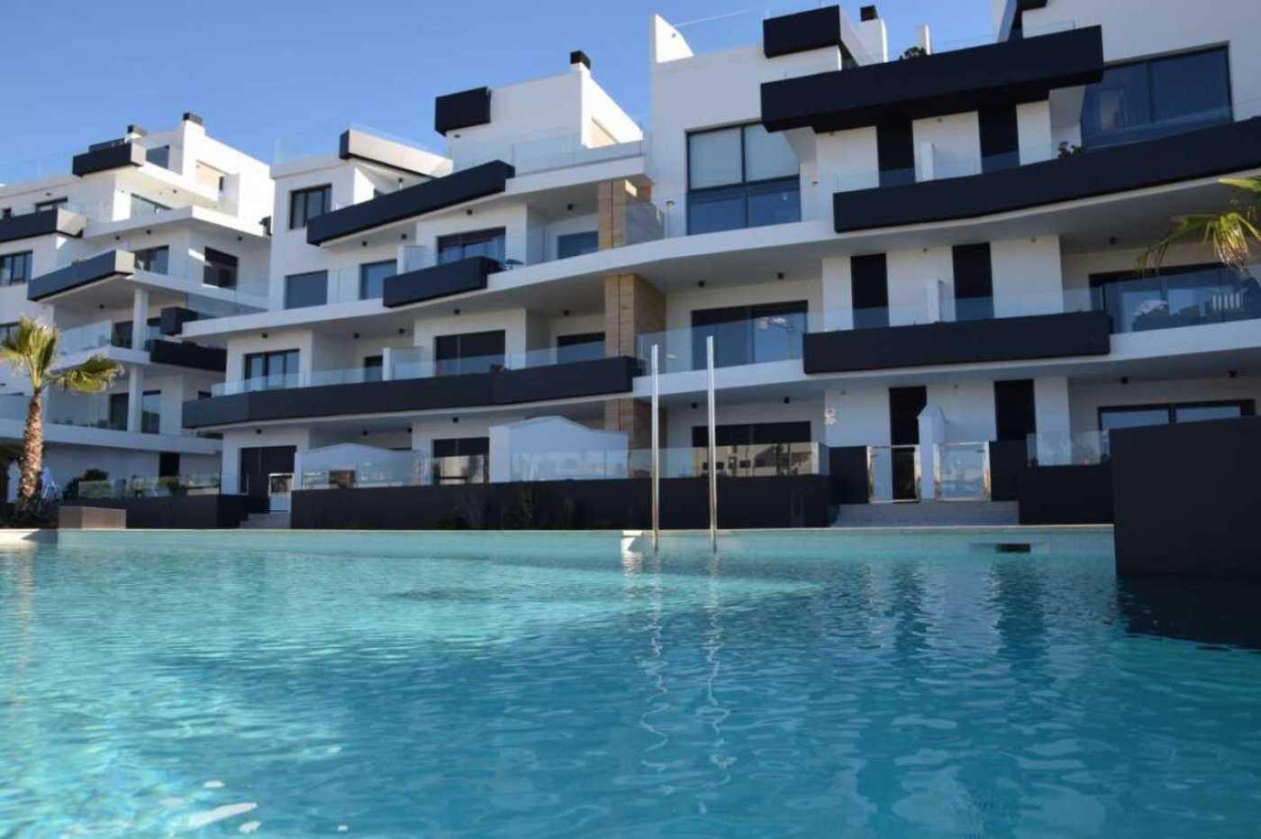 Condominium in Orihuela, Comunidad Valenciana 12324610