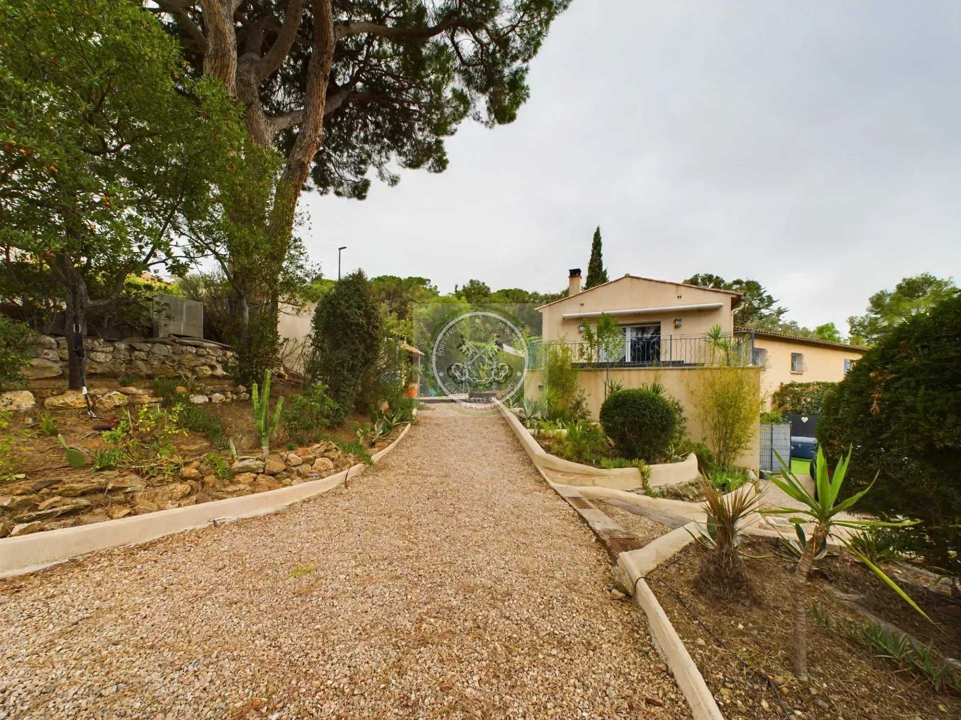 casa no Sainte Maxime, Provença-Alpes-Costa Azul 12325764