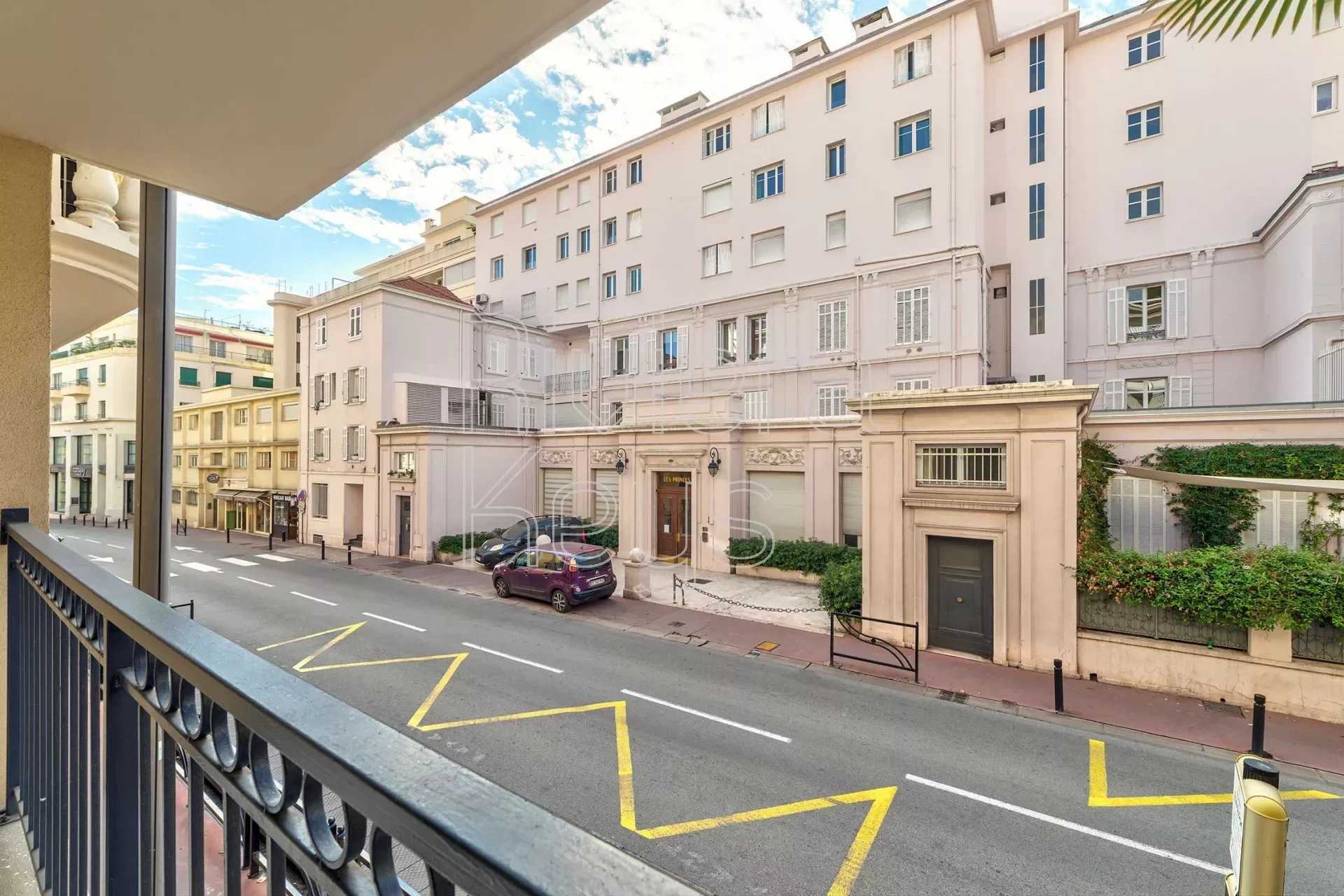 Condominium in Cannes, Alpes-Maritimes 12325765