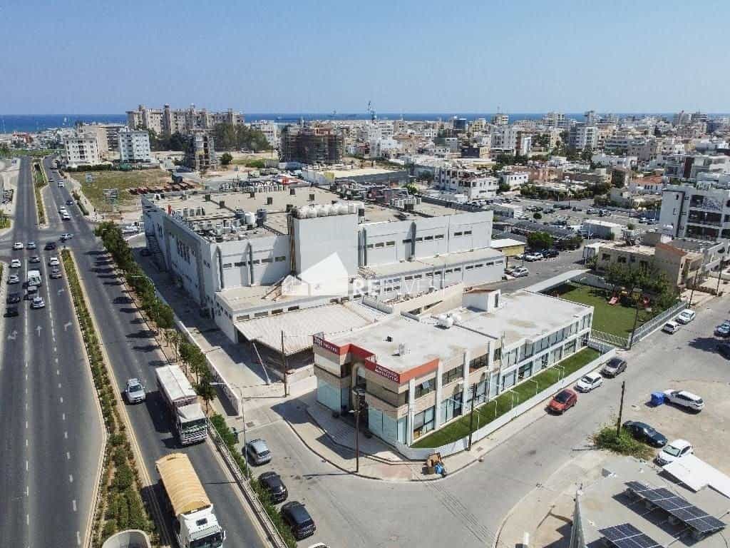 Industrial en Larnaca, Larnaka 12326023