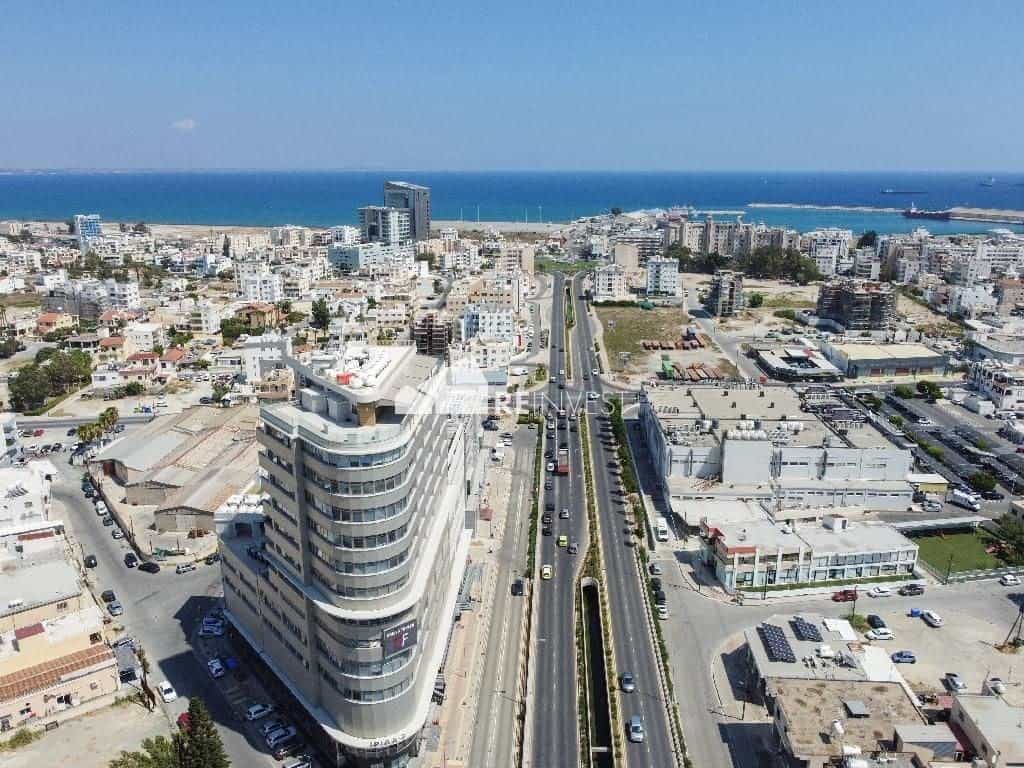 Industrial in Larnaca, Larnaka 12326023