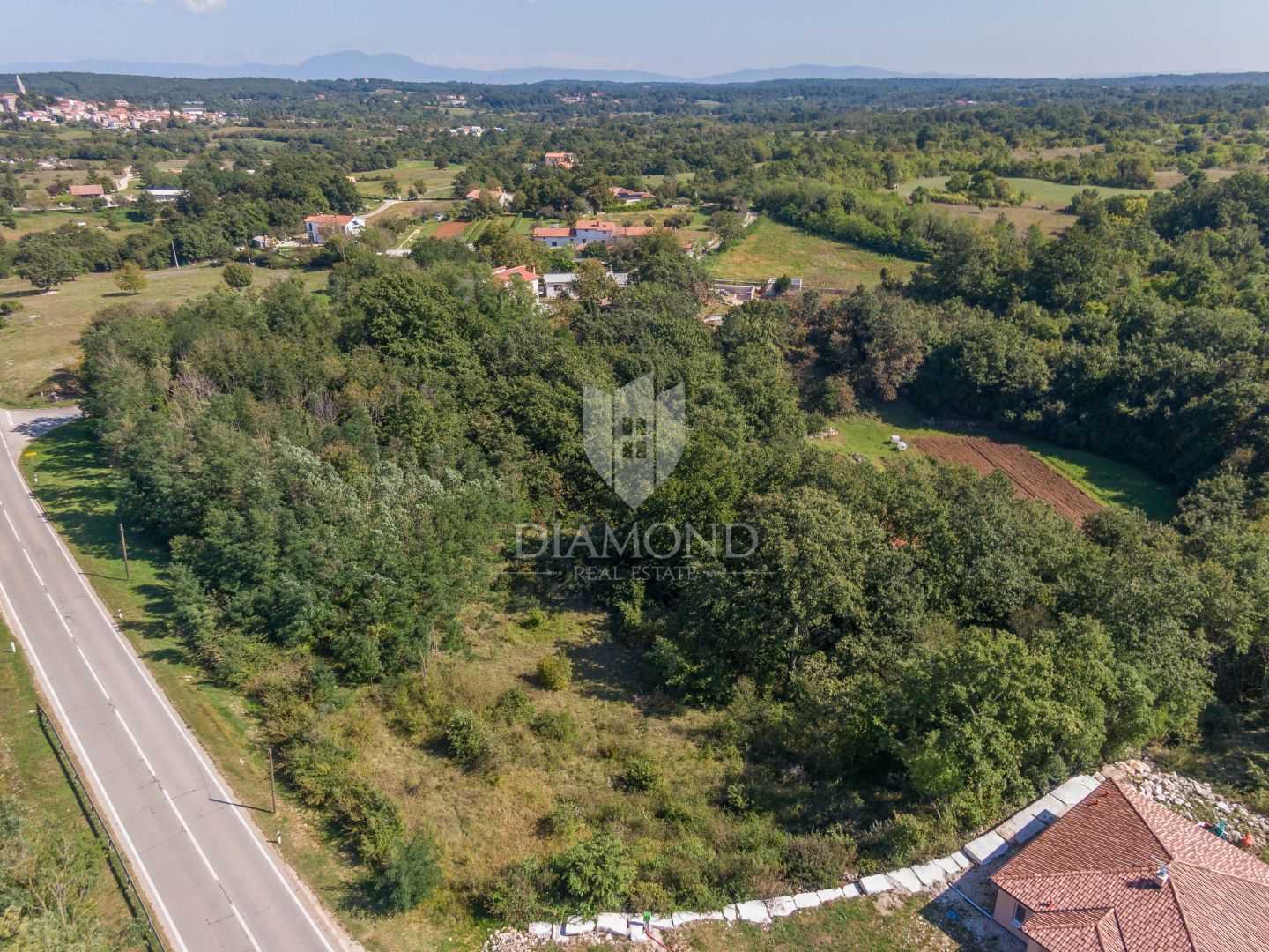 Γη σε Zminj, Istarska Zupanija 12326337