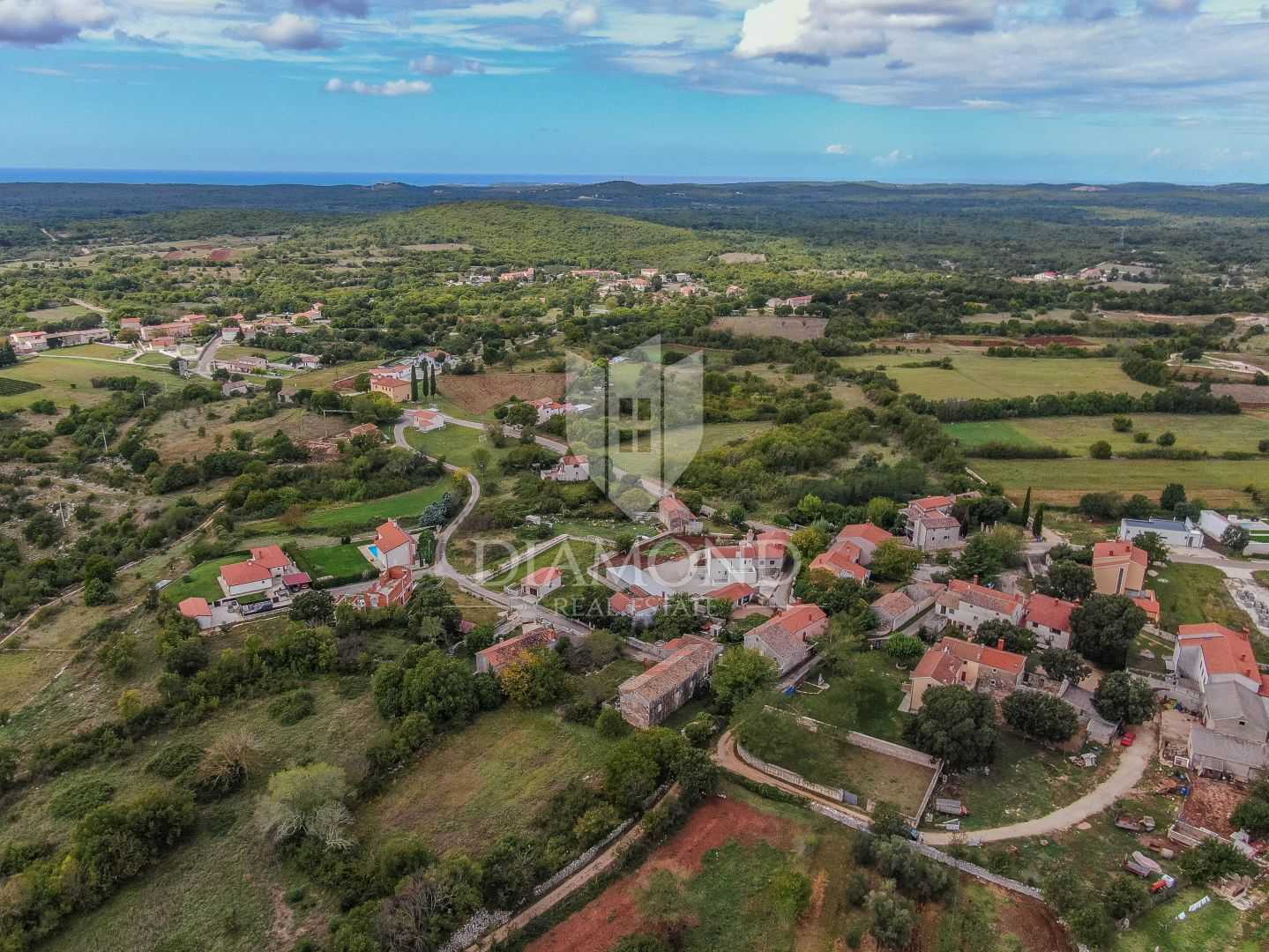 Land in Bale, Istria County 12326349
