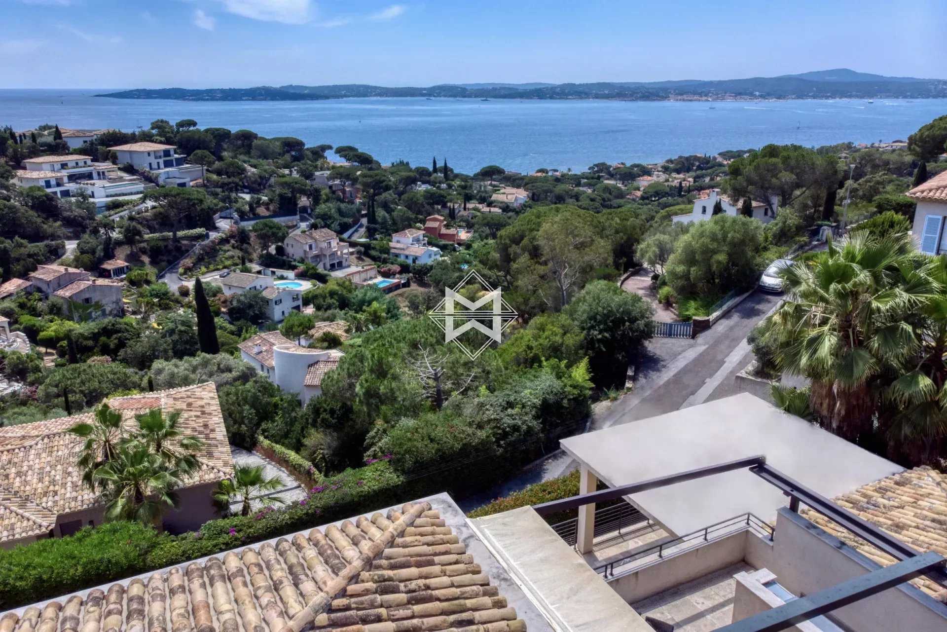 Hus i Sainte-Maxime, Provence-Alpes-Cote d'Azur 12327175