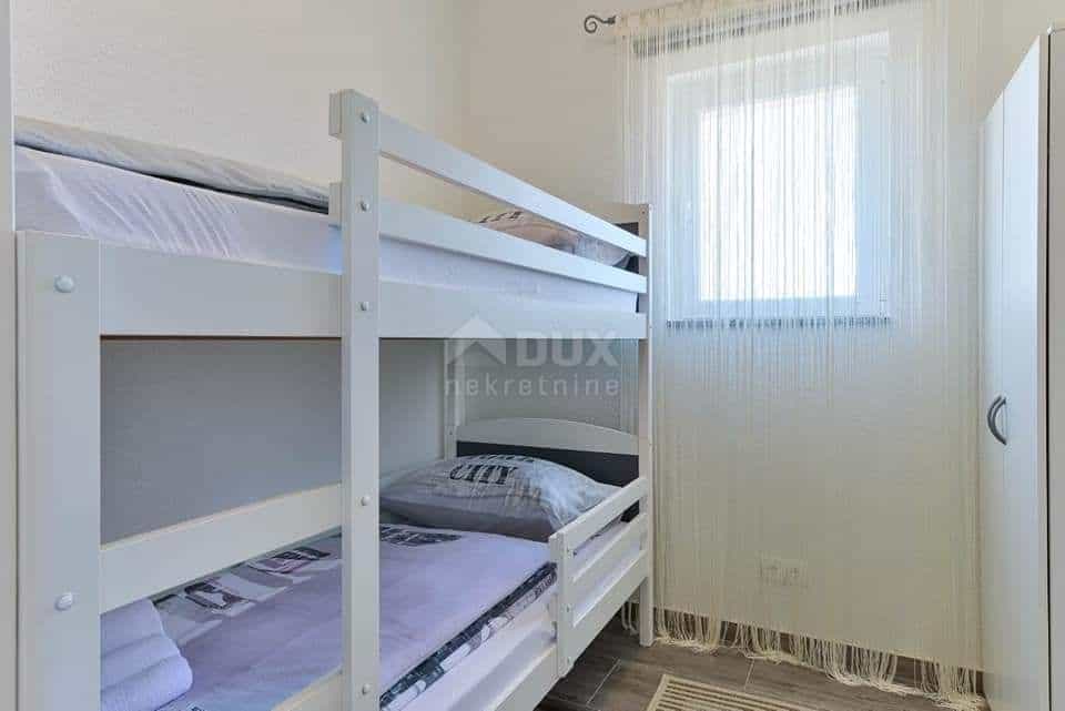 loger dans Gornji Karin, Zadar County 12327502