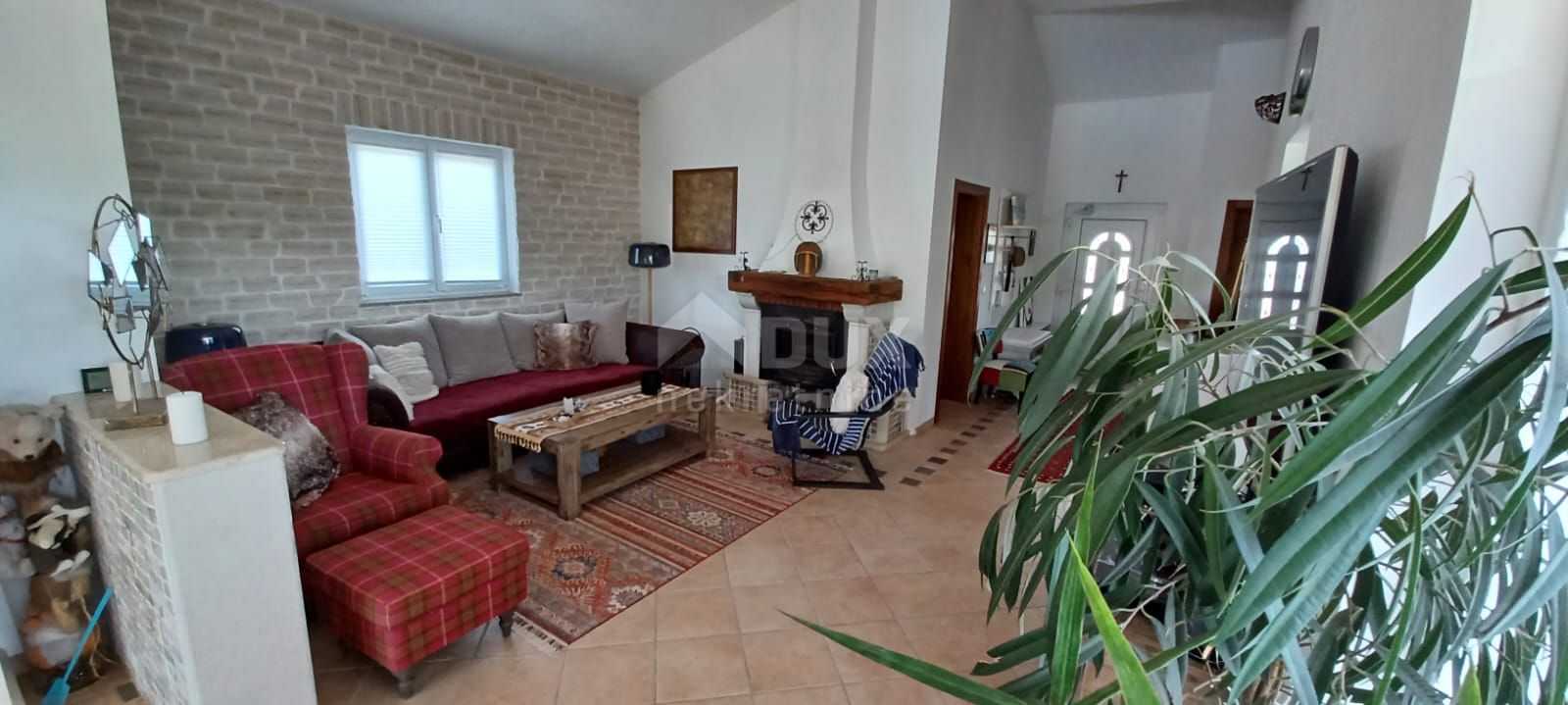 Huis in Kaštelir, Istria County 12327512