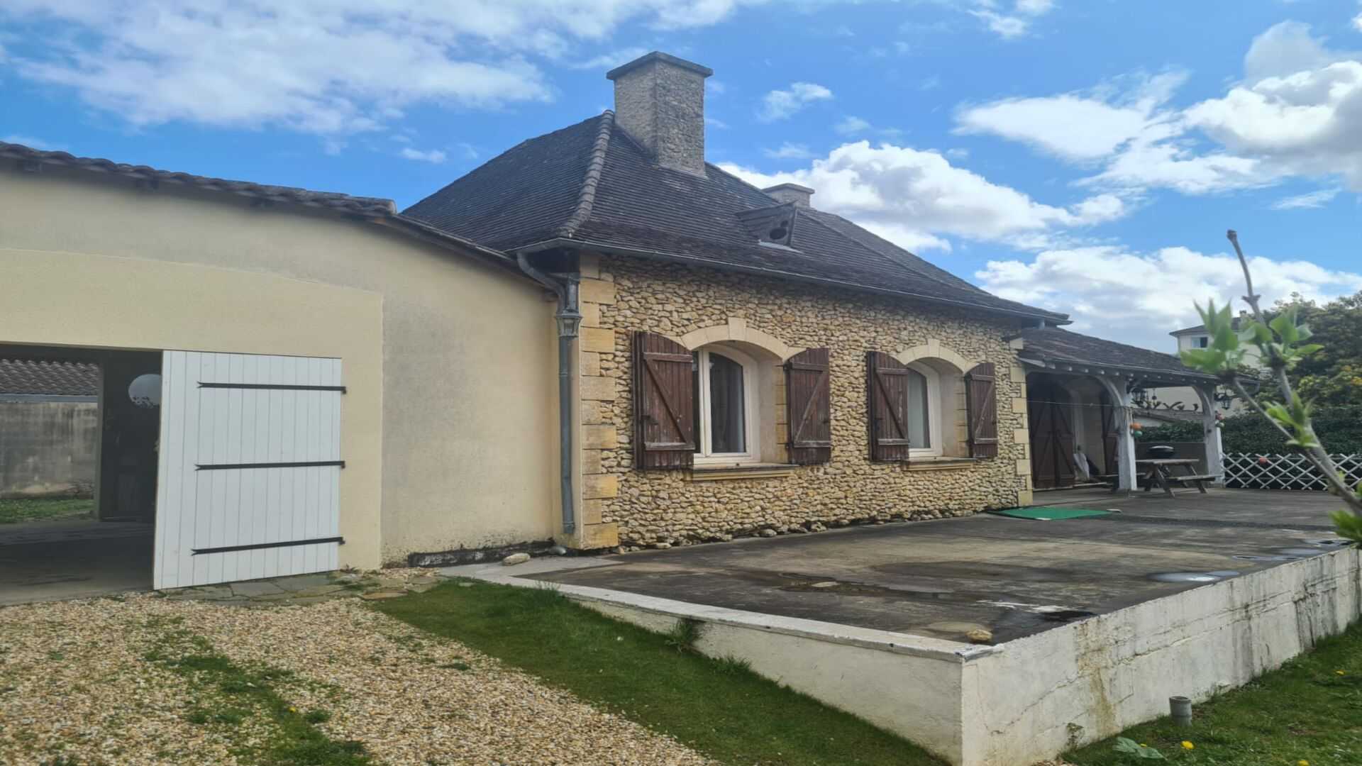 Hus i Périgueux, Nouvelle-Aquitaine 12328809