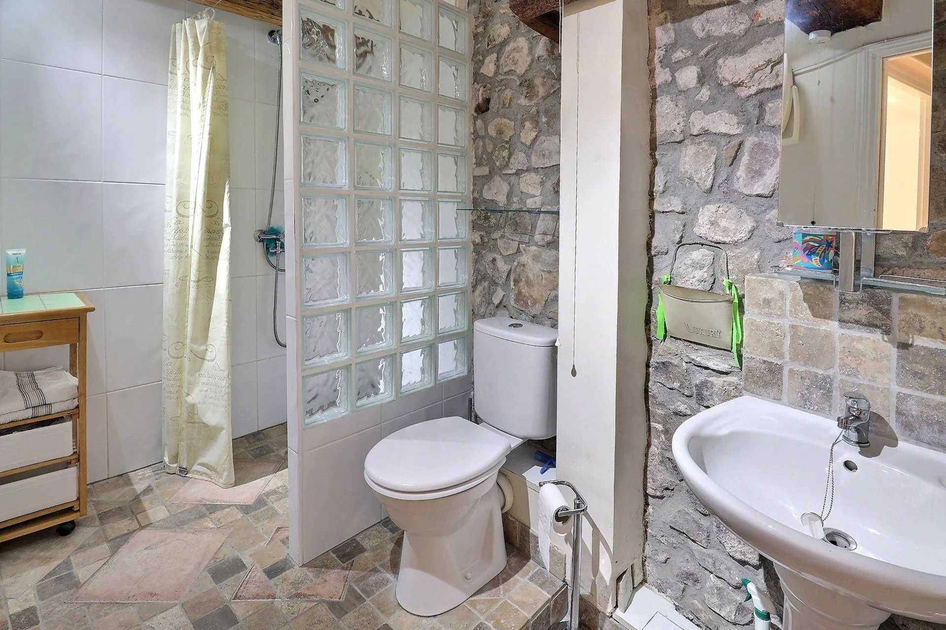 Huis in Roquebrune-sur-Argens, Provence-Alpes-Côte d'Azur 12328816