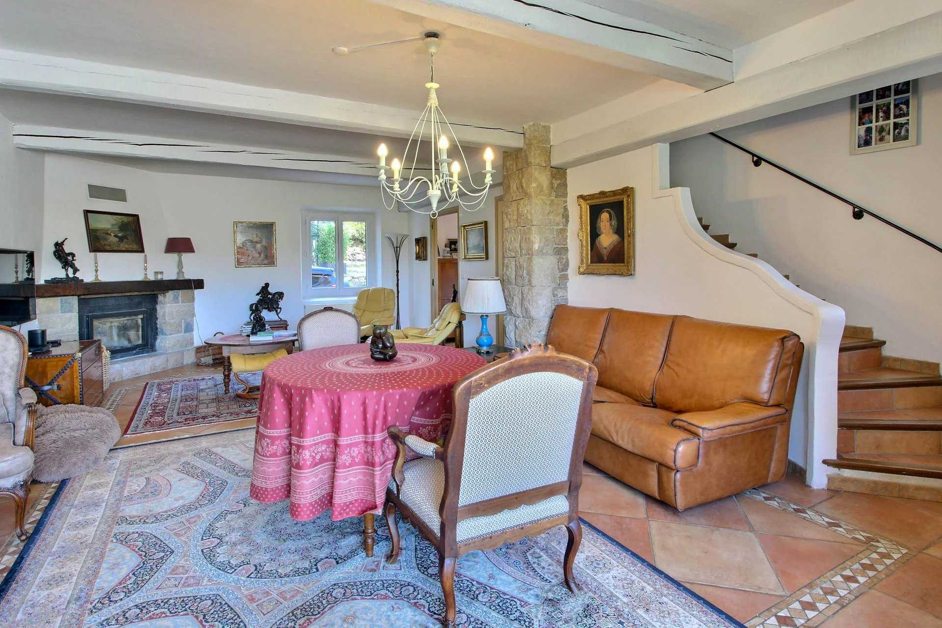Rumah di Fayence, Provence-Alpes-Cote d'Azur 12328818