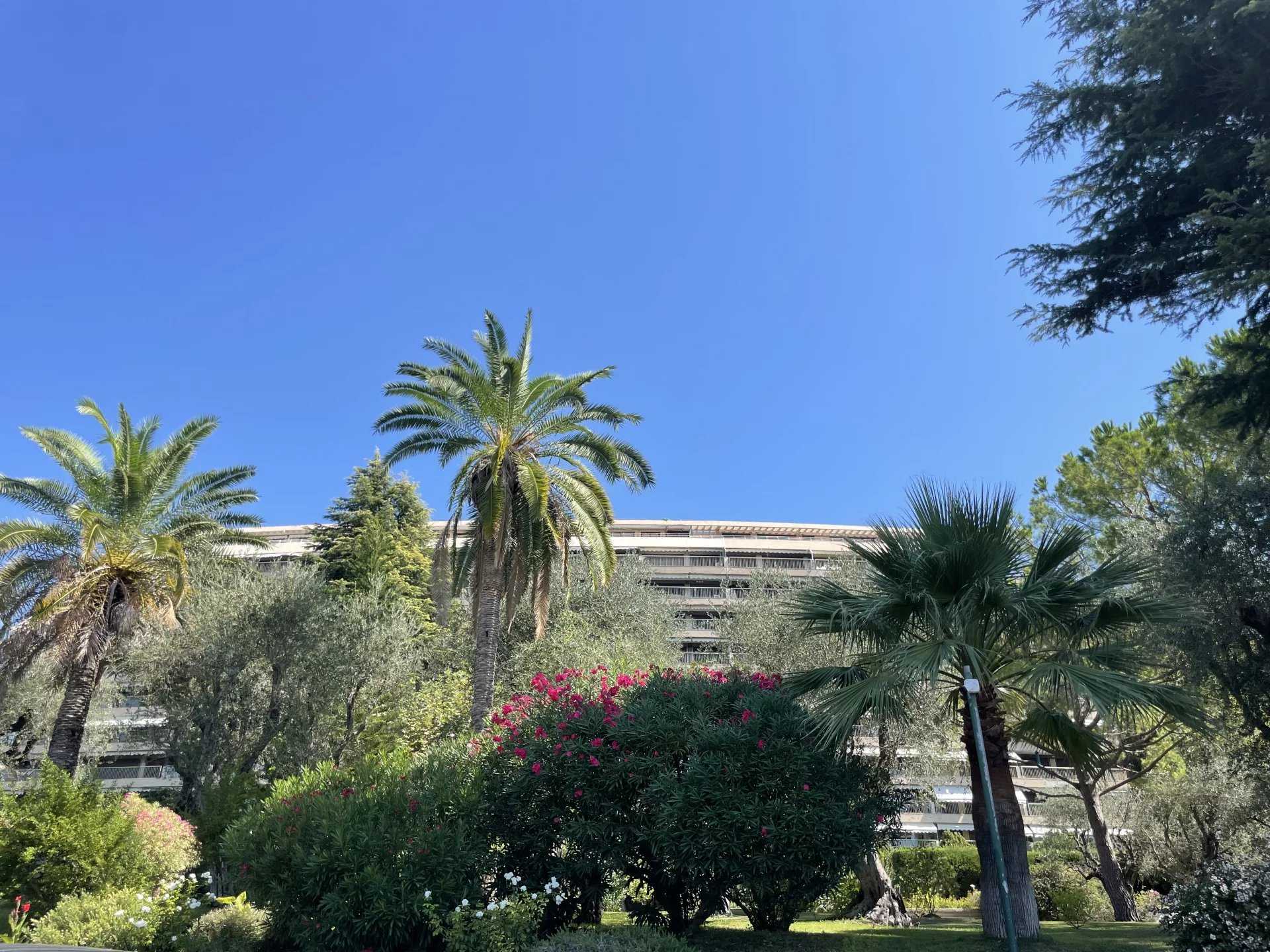Кондоминиум в Cannes, Provence-Alpes-Côte d'Azur 12328830