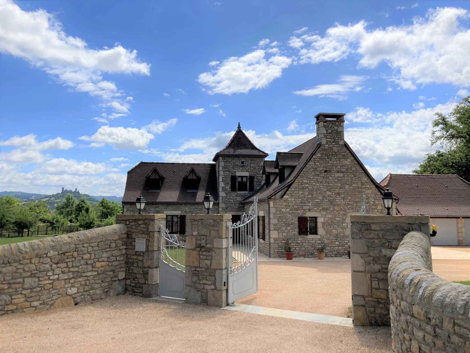 Huis in Saint-Céré, Occitanie 12328911