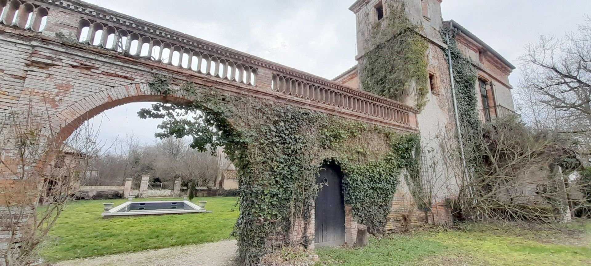 بيت في Montauban, Occitanie 12328913