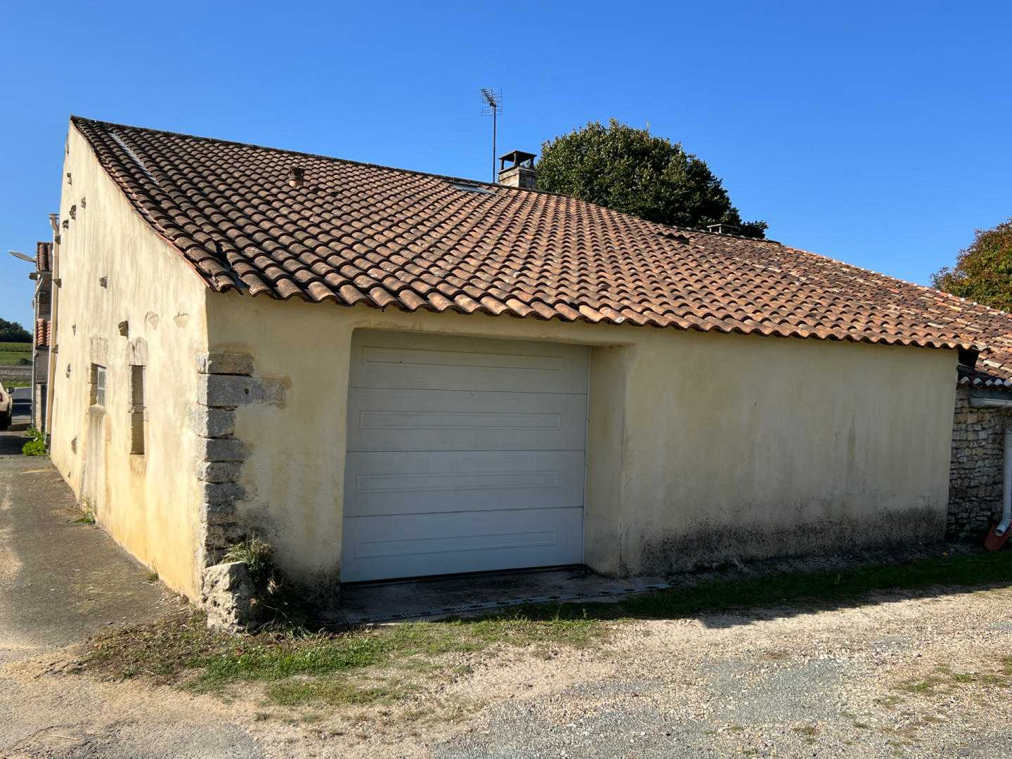 σπίτι σε Juicq, Nouvelle-Aquitaine 12329362