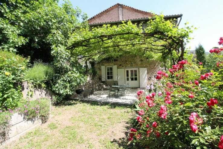 House in Vals-les-Bains, Auvergne-Rhone-Alpes 12329757