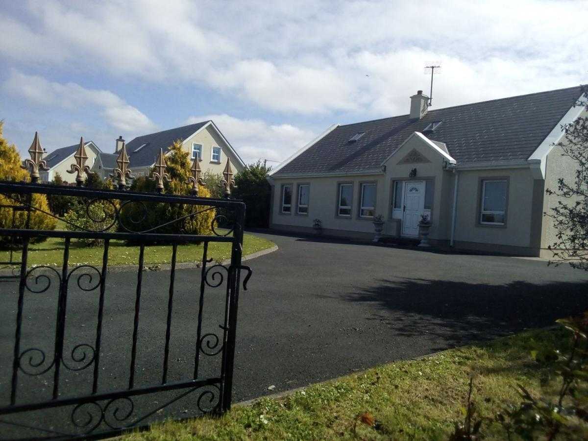 House in Dunglow, Donegal 12329867