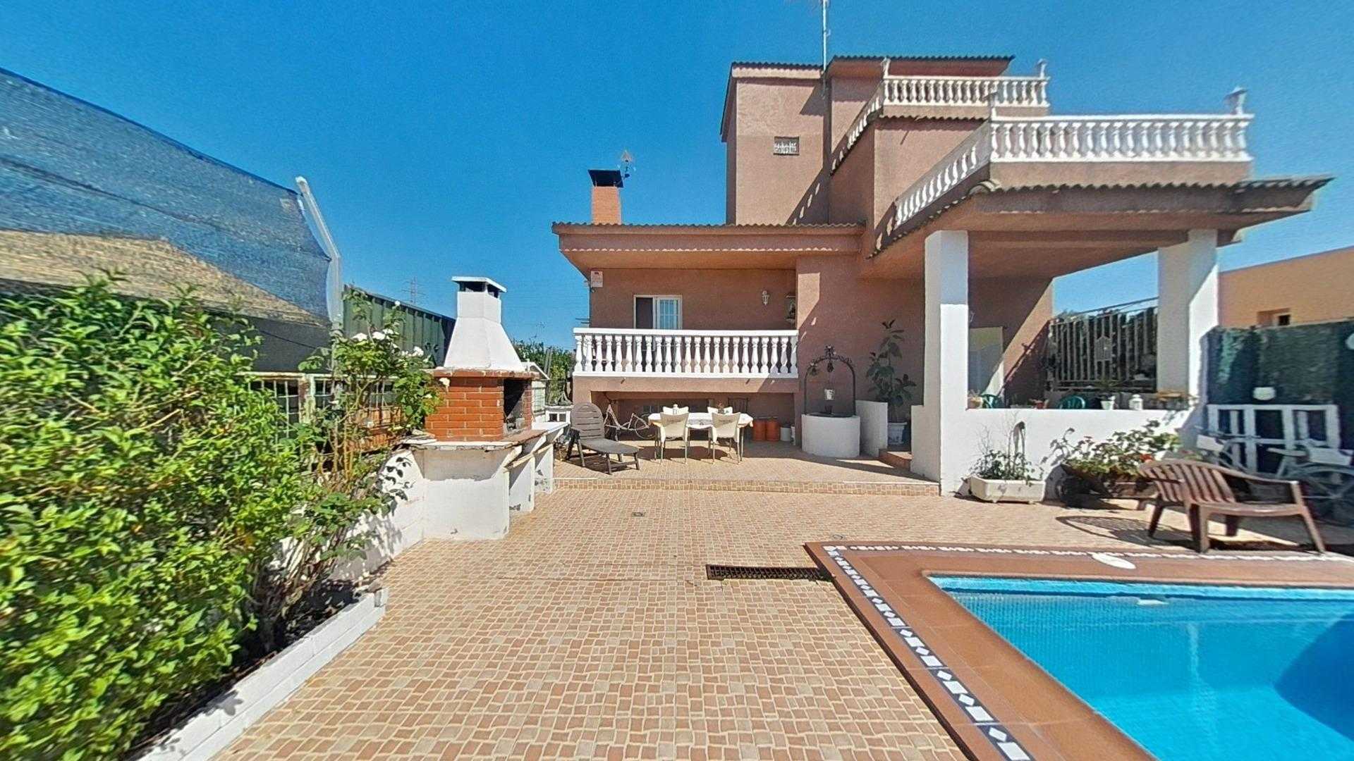 House in Villanueva y Geltru, Catalonia 12330575