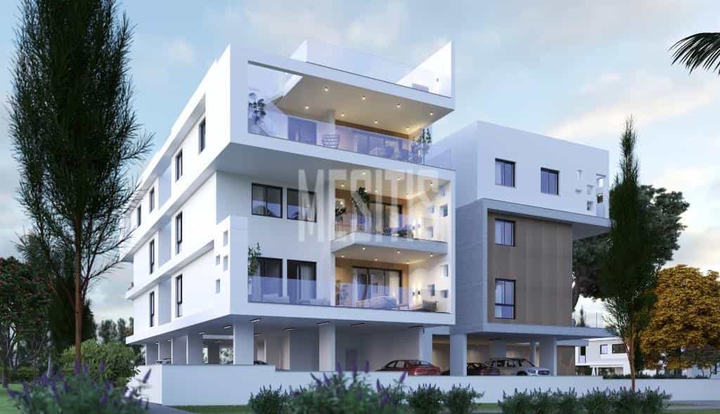 Condominium dans Aradippou, Larnaka 12330699