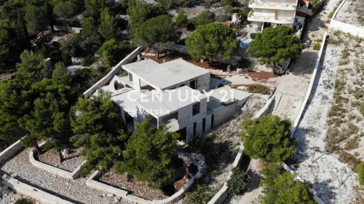 Talo sisään , Split-Dalmatia County 12331467