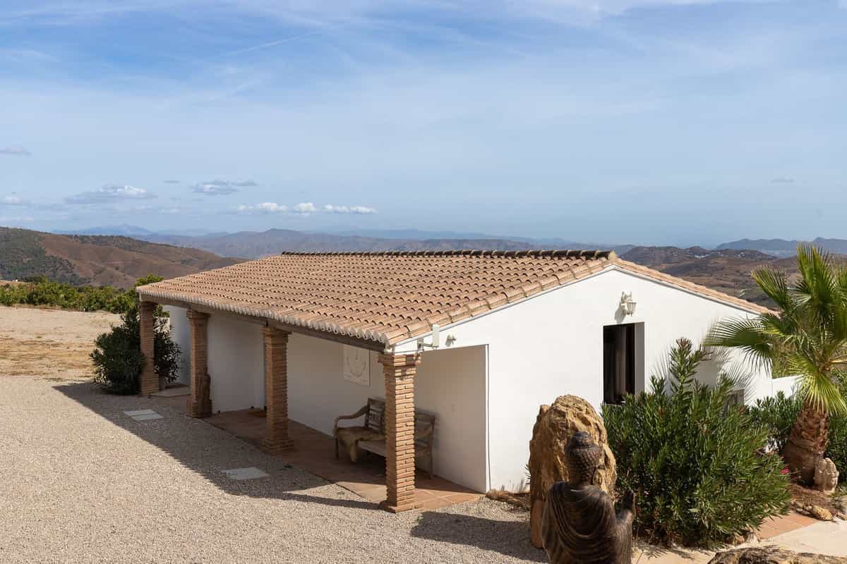 σπίτι σε Casarabonela, Andalucía 12331518