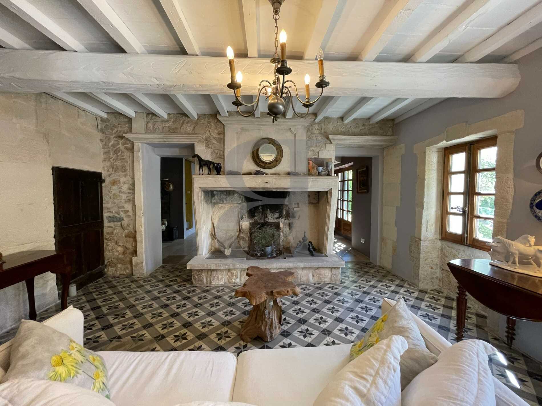 Dom w Maussane-les-Alpilles, Provence-Alpes-Côte d'Azur 12331555