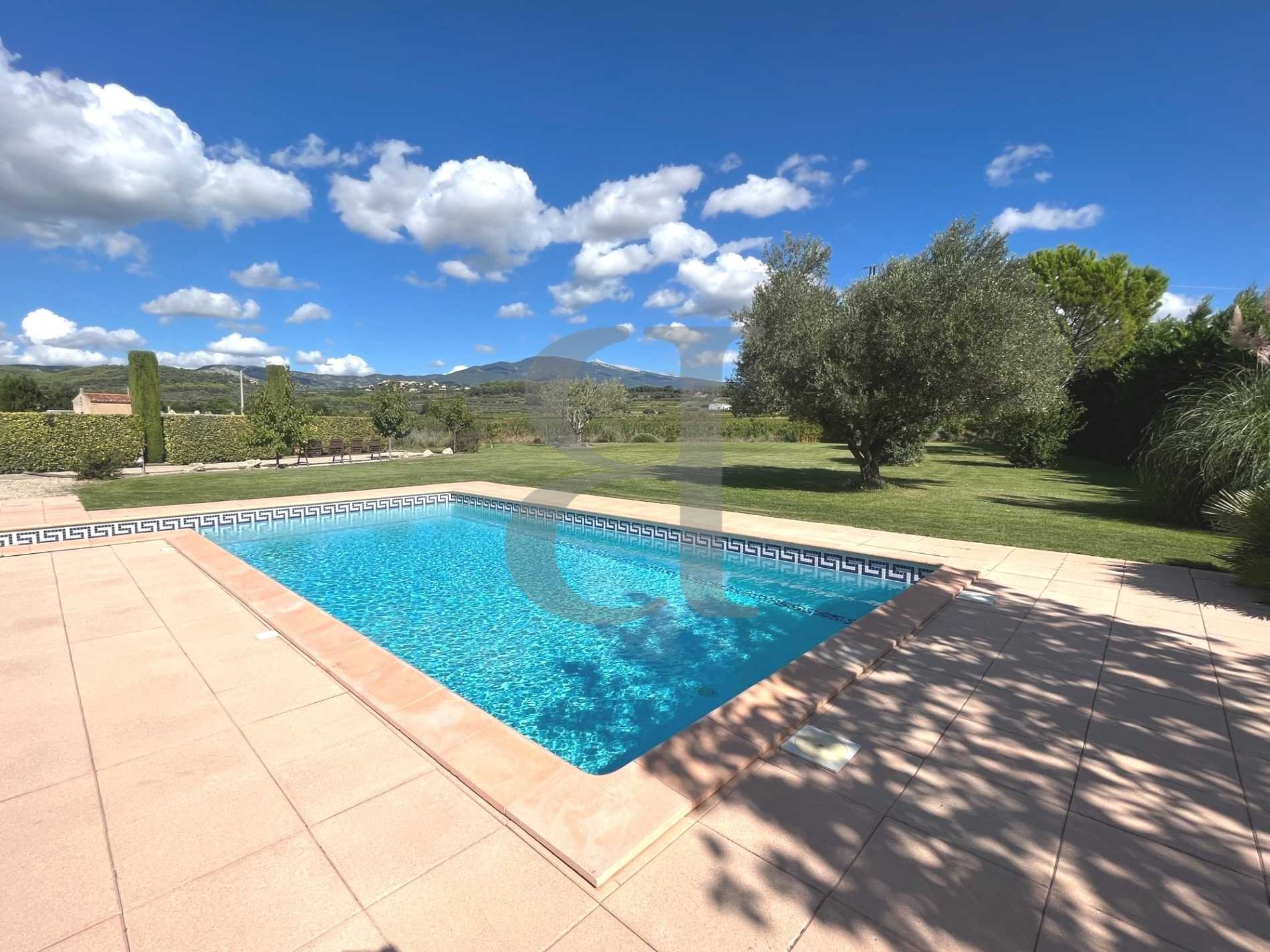 House in Bedoin, Provence-Alpes-Cote d'Azur 12331565