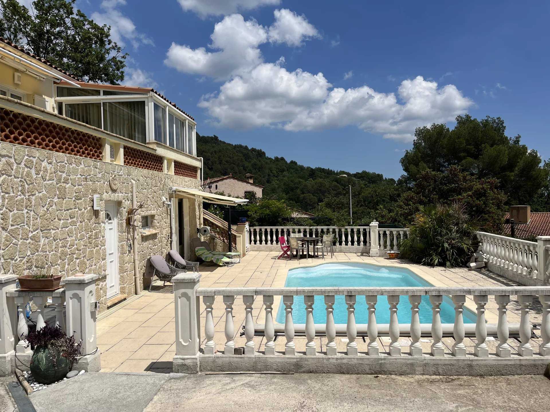 Huis in Seillans, Provence-Alpes-Côte d'Azur 12331720