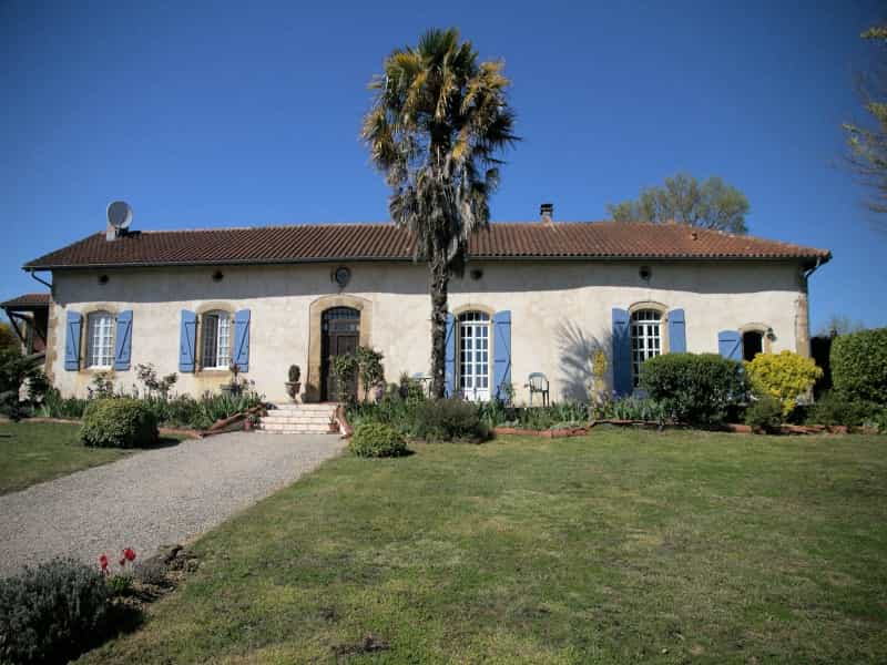 σπίτι σε Cazaux-Villecomtal, Occitanie 12331880