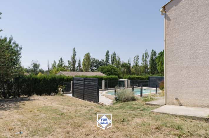房子 在 Pezens, Occitanie 12332493