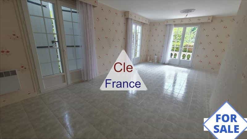 Dom w Fléac, Nouvelle-Aquitaine 12332516
