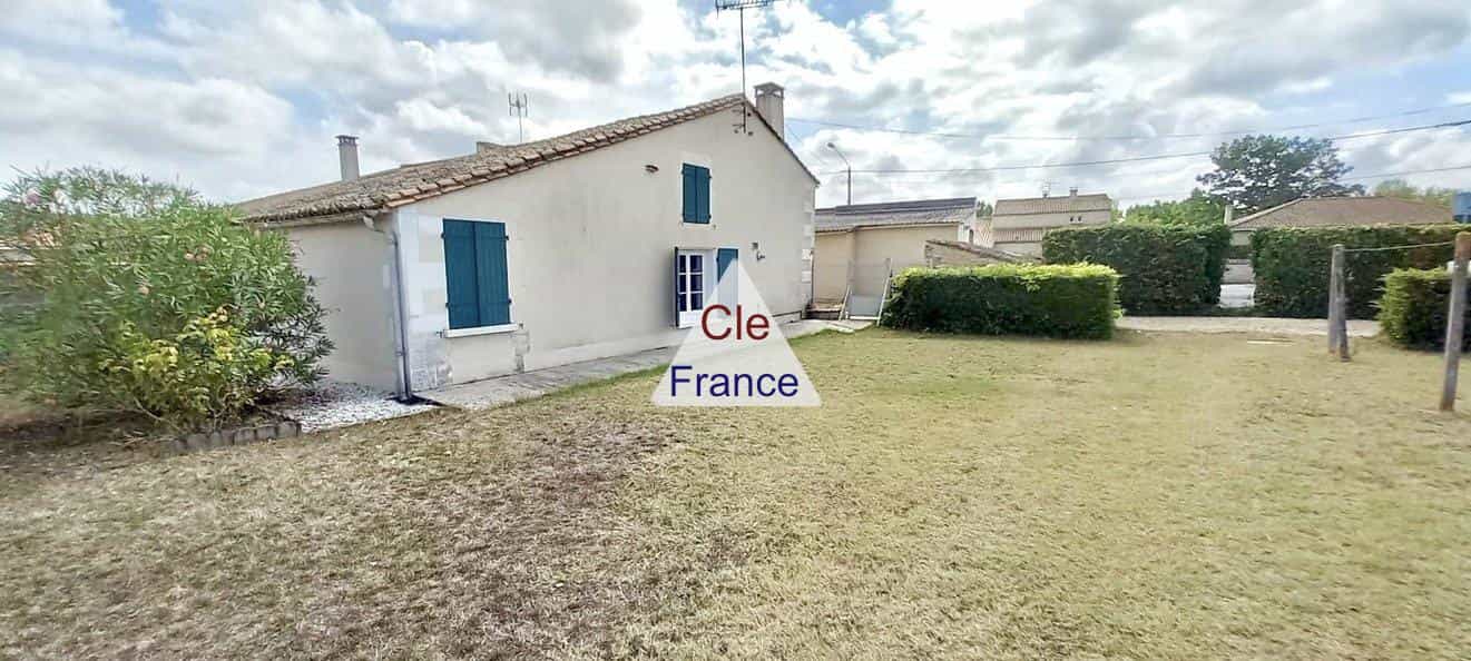 House in Vindelle, Nouvelle-Aquitaine 12332530