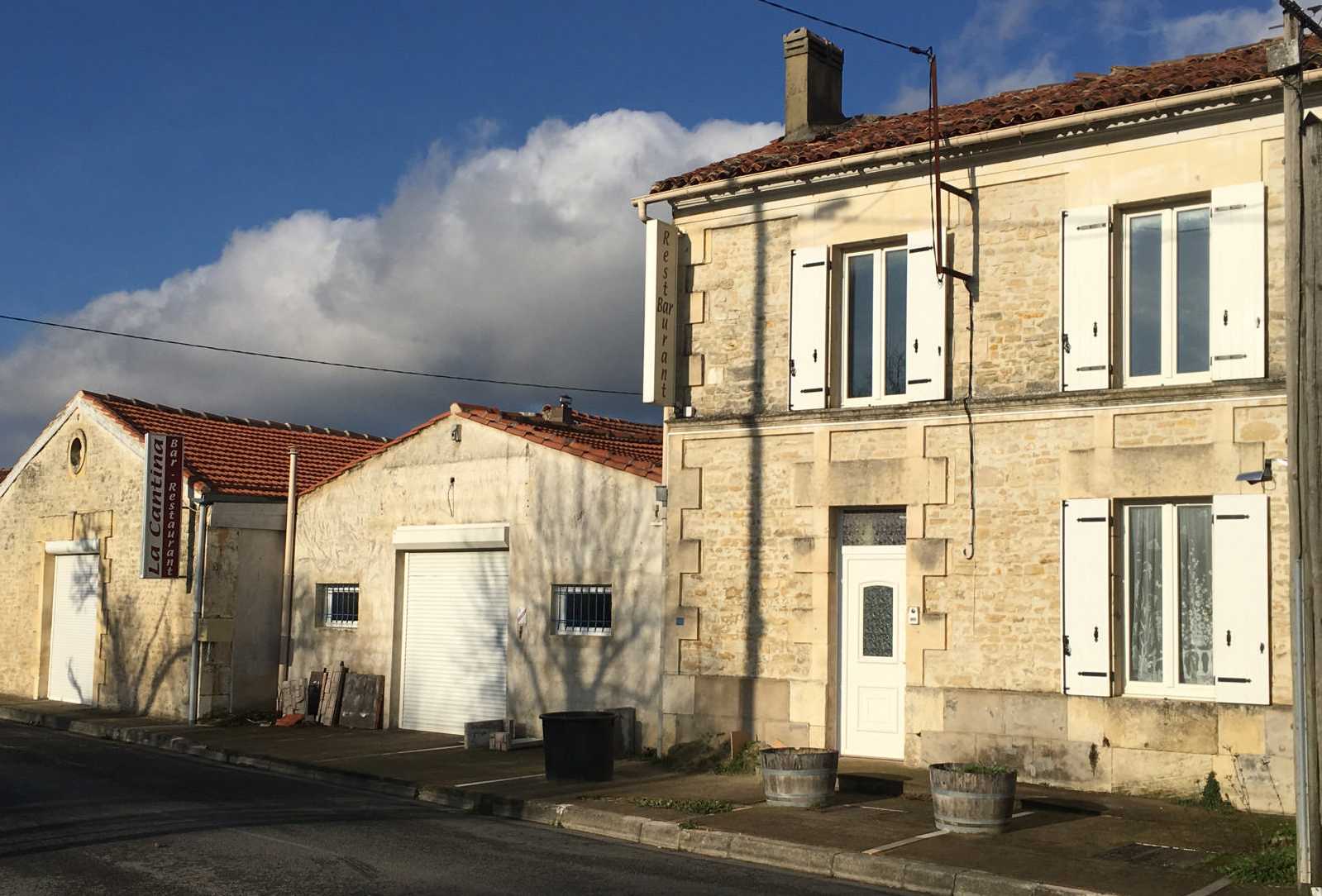 rumah dalam Vergne, Nouvelle-Aquitaine 12332578