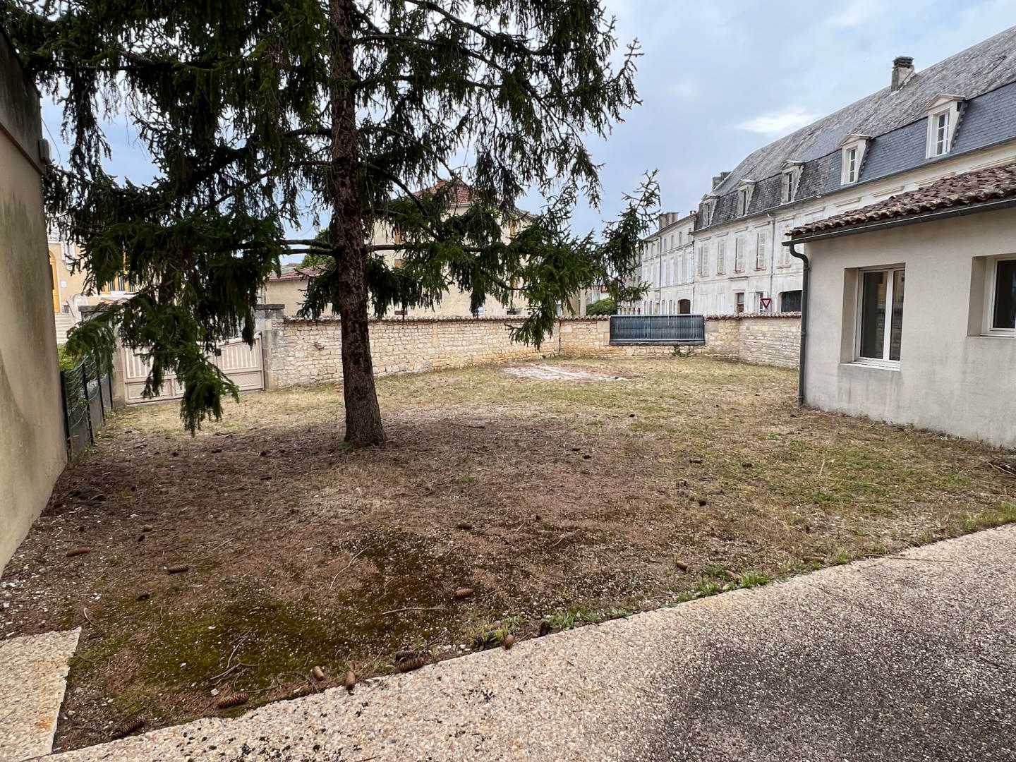 Hus i Cherbonnieres, Nouvelle-Aquitaine 12332579