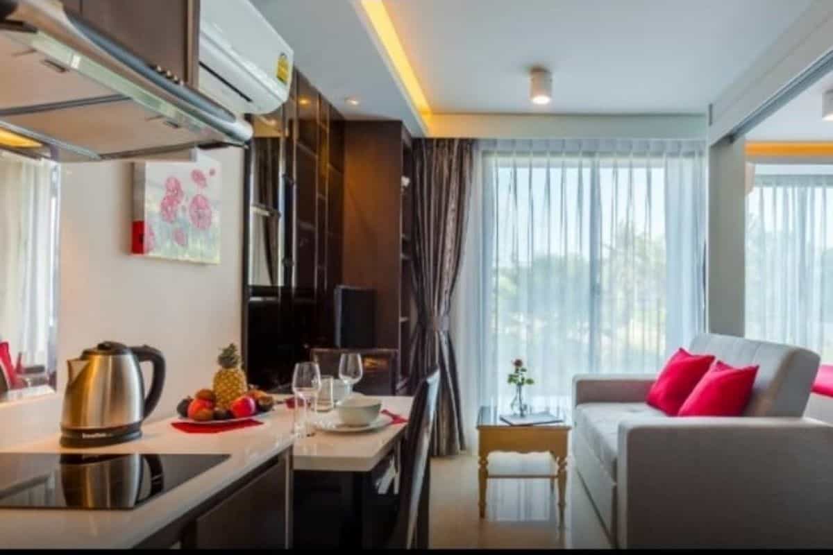 Condominium in Ban Khok Yang, Phuket 12333452