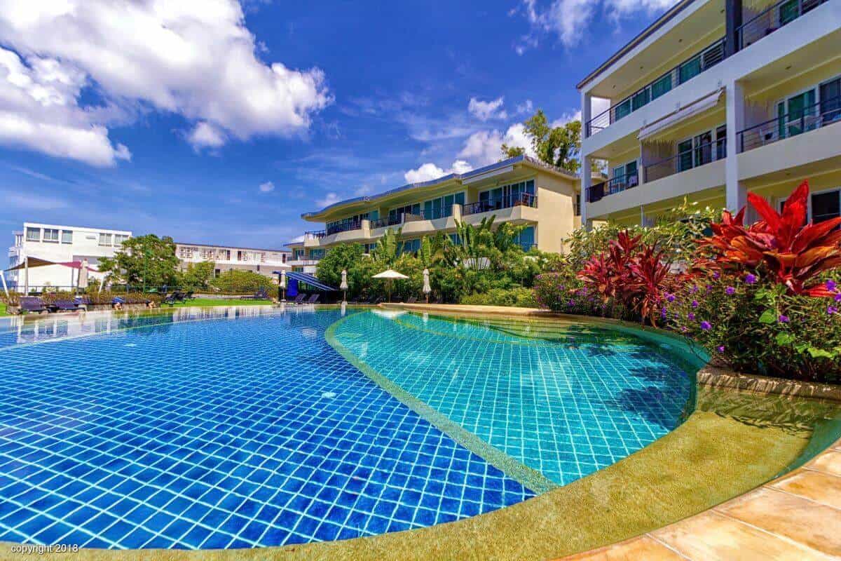 Condominium in Ban Kata, Phuket 12333529