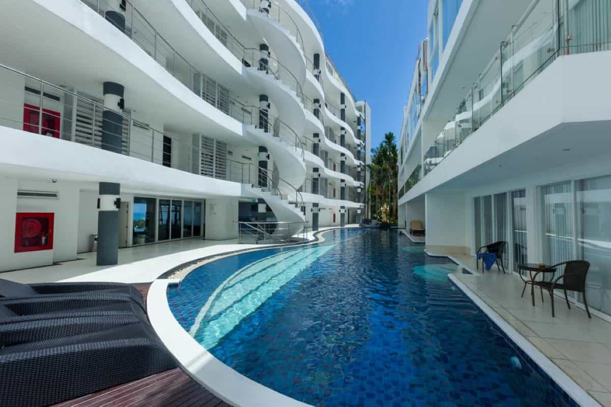 Condominium in Tambon Karon, Chang Wat Phuket 12333657