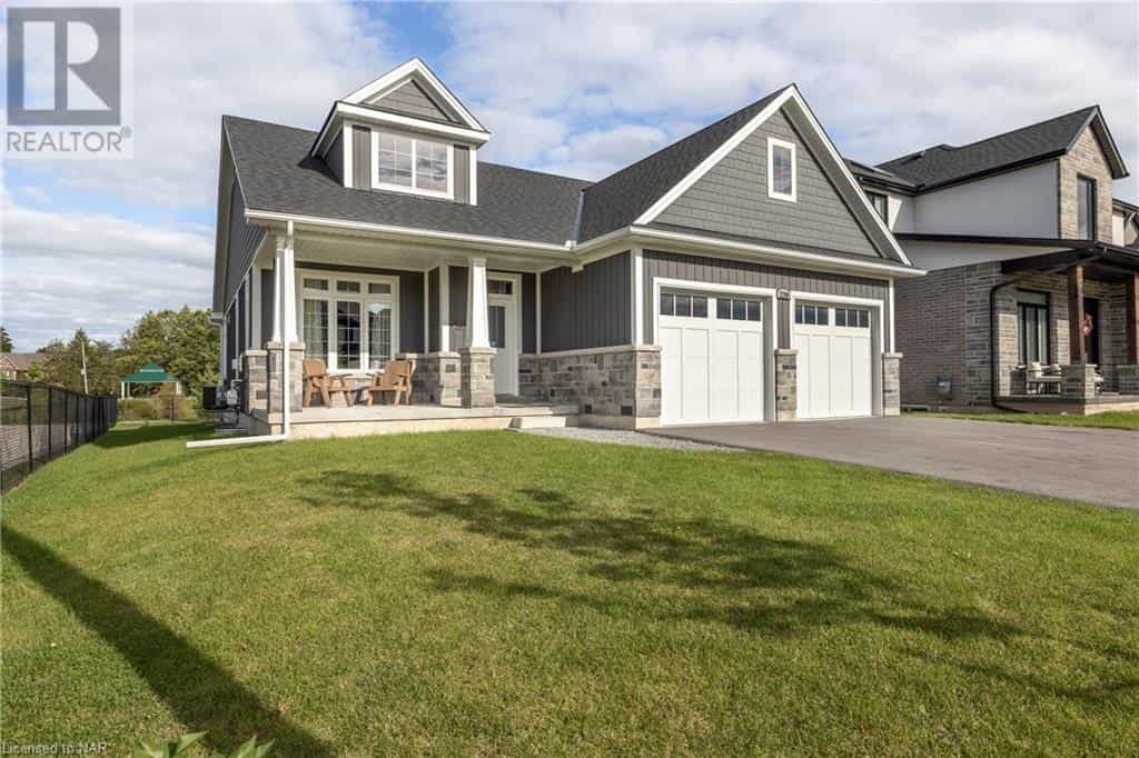 House in Fort Erie, Ontario 12334472