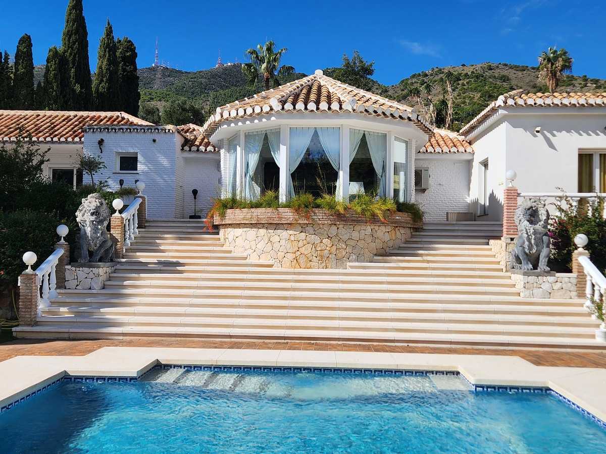 House in Benalmadena, Andalusia 12337365