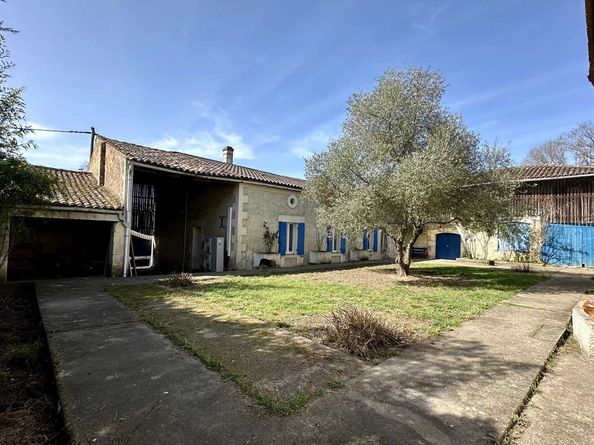 Talo sisään Marcillac, Nouvelle-Aquitaine 12338256