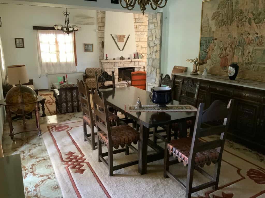 Rumah di Vrachati, Peloponnisos 12338466