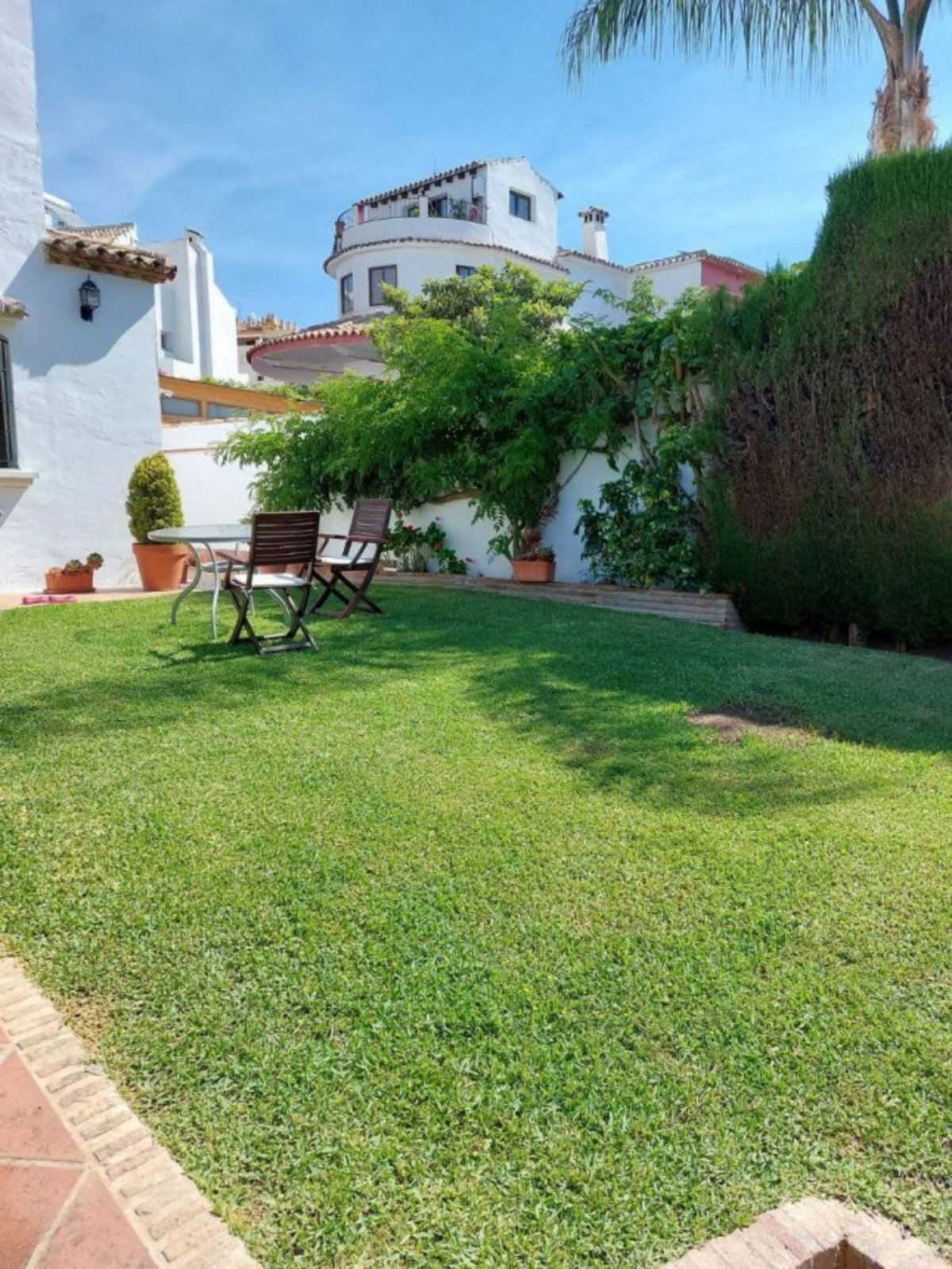 Mehrere Häuser im Marbella, Andalucía 12338559
